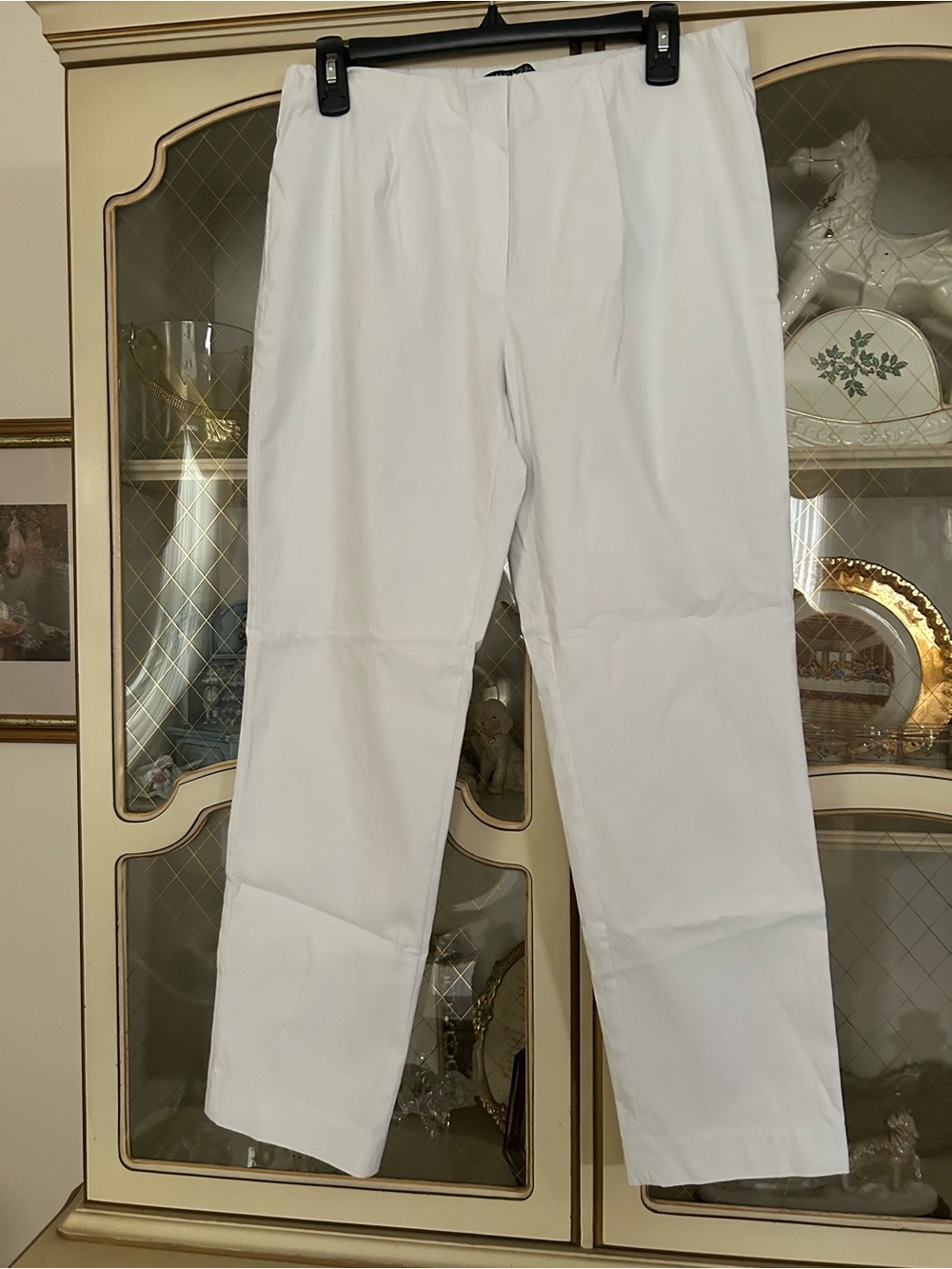 NWOT Insight Classic Straight White Pants SZ 10 B:762 7:18/26